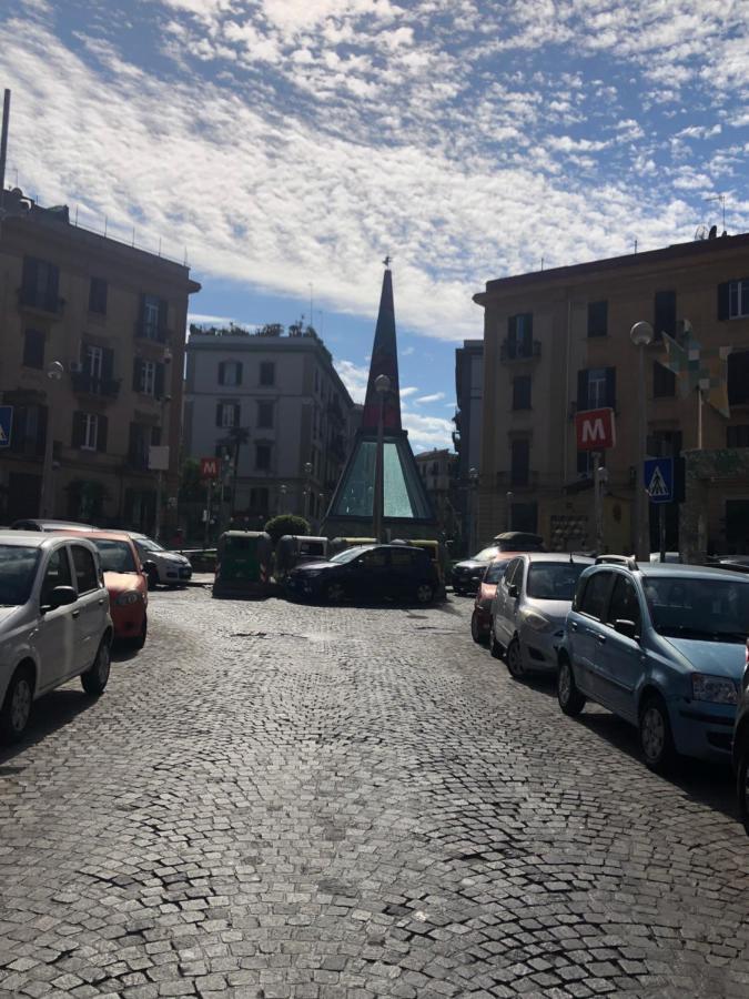 Il Basso Della Nonna Naples Luaran gambar